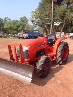 แทรกเตอร์คูโบต้า 3608 สภาพดีเดิมๆไม่ทำสีพร้อมใช้งาน มีผานดันหน้า และ โรตารี่ แทรกเตอร์คูโบต้า 3608 สภาพดีเดิมๆไม่ทำสีพร้อมใช้งาน มีผานดันหน้า และ โรตารี่