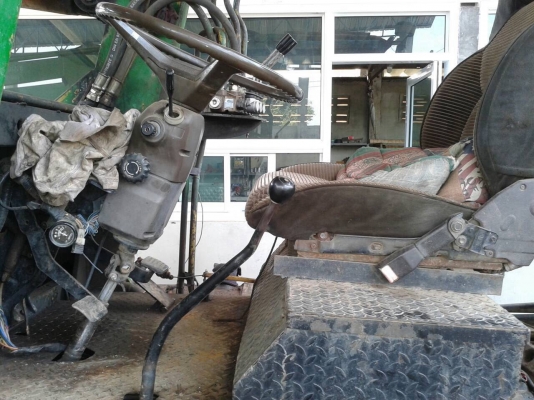 ขายรถคีบอ้อยพร้อมใช้ คัสซีหัวยาว เครื่อง EH700 เกียร์ HO เฟืองท้ายใหญ่ พาวเวอร์ ราคาต่อรองได้