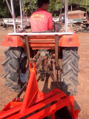 แทรกเตอร์คูโบต้า 2202 สภาพดี มีผานหลังให้ด้วย แทรกเตอร์คูโบต้า 2202 สภาพดี มีผานหลังให้ด้วย