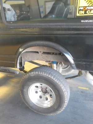 SUZUKI CARIBIAN สีดำ 4X4 ยกสูง เครื่องเดิมๆ 1300 CC. ปี1993 ติดแก๊สLPG. ติดต่อ 081-427-3941 SUZUKI CARIBIAN สีดำ 4X4 ยกสูง เครื่องเดิมๆ 1300 CC. ปี1993 ติดแก๊สLPG. ติดต่อ 081-427-3941