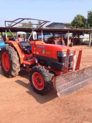 แทรกเตอร์คูโบต้า 4508 สภาพดีเดิมๆทั้งคัน มีผานดันหน้า และ โรตารี่