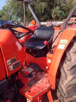 แทรกเตอร์คูโบต้า 4508 สภาพดีเดิมๆทั้งคัน มีผานดันหน้า และ โรตารี่ แทรกเตอร์คูโบต้า 4508 สภาพดีเดิมๆทั้งคัน มีผานดันหน้า และ โรตารี่