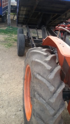 ขายรถไถ L2601 พร้อมดั้มเกษตร  ราคา120000!!! ใช้งานได้ทันที