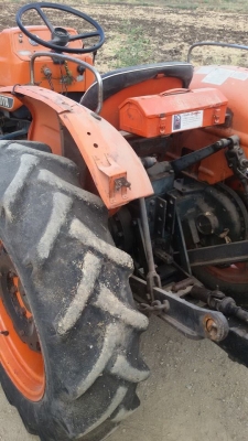 ขายรถไถ L2601 พร้อมดั้มเกษตร  ราคา120000!!! ใช้งานได้ทันที