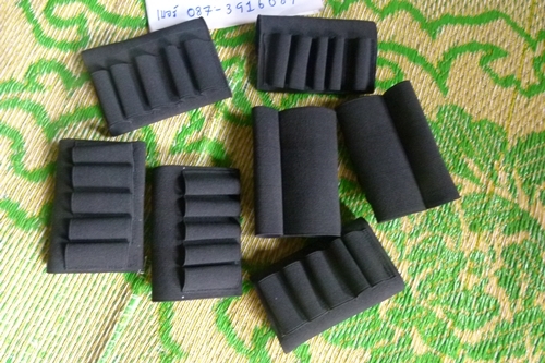 พานท้าย บรรจุกระสุน ลูกซอง  5 นัด  เป็นผ้ายืดได้    270 บาท.-