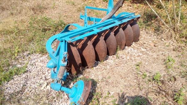 ขายผาน 7 รถไถใหญ่ ใบหนาตราอูฐผลิตในบราซิลครับ ขายผาน 7 รถไถใหญ่ ใบหนาตราอูฐผลิตในบราซิลครับ