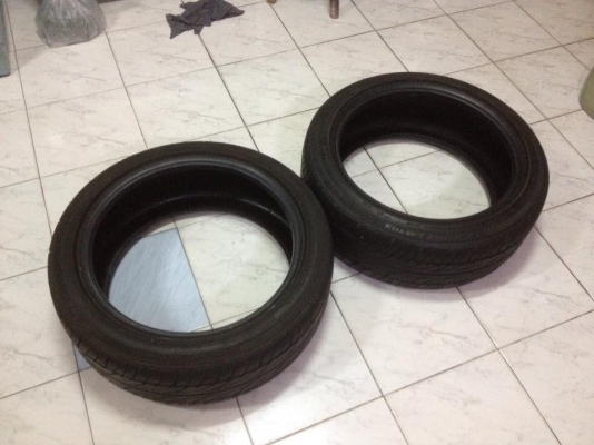 ขายยางDUNLOP  704 215/45/17 ปี13 1คู่ สภาพดี ไม่มีปะ ไม่บวม ราคา3000บาท โทร0924462525โส กทม