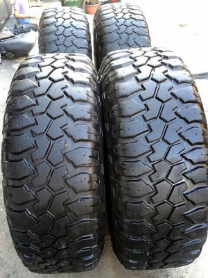 ขายยางMaxxis Bighorn285/75/15ปี12