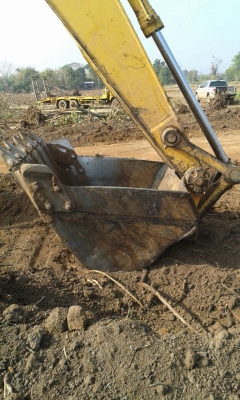 รถสวย Komatsuรุ่น7