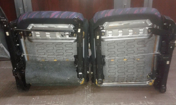 ขายเบาะSPORTคู่หน้าของมิตซู FTOผ้ากลางลายเลอร์มังสีแดงม่วงรางเดิมสวย฿6000ลดได้