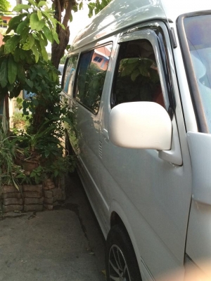 ขายด่วน TOYOTA HIACE หัวจรวด หลังคาสูง ปี 96