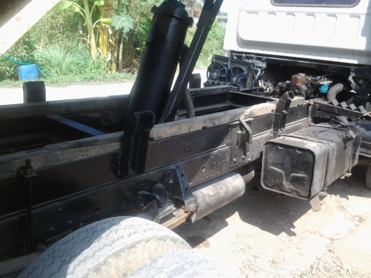 Npr 115แรงม้าพวงมาลัยเพาเวอร์ แอร์เย็น fหลังแล้ว