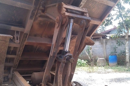 หกล้อดั้ม อีซูซุ NPR115แรง ดั้มสามมิตรแท้ เกียร์สั้น ปี37สภาพดีเดิมช่วงล่าง FF พร้อมลุย ทะเบียนพร้อมโอน ราคา490,000บ**ที่บ้านแล้งไม่มีน้ำล่างรถ** ครับท่าน