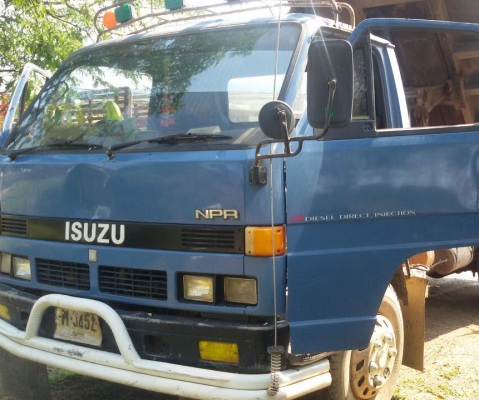 หกล้อดั้ม อีซูซุ NPR115แรง ดั้มสามมิตรแท้ เกียร์สั้น ปี37สภาพดีเดิมช่วงล่าง FF พร้อมลุย ทะเบียนพร้อมโอน ราคา490,000บ**ที่บ้านแล้งไม่มีน้ำล่างรถ** ครับท่าน