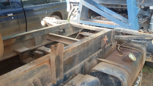 หกล้อดั้ม อีซูซุ NPR115แรง ดั้มสามมิตรแท้ เกียร์สั้น ปี37สภาพดีเดิมช่วงล่าง FF พร้อมลุย ทะเบียนพร้อมโอน ราคา490,000บ**ที่บ้านแล้งไม่มีน้ำล่างรถ** ครับท่าน