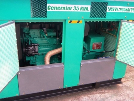 เครื่องปั่นไฟ 40 Kva.mad in japan รับประกัน 12 เดือน