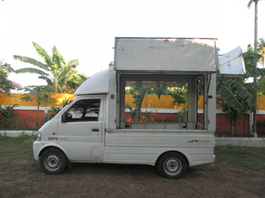 DFM ตงฟง ตู้ขายของเคลื่อนที่ เครื่อง1.1 LPG มือเดียวออกห้าง