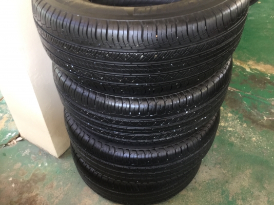 ยางรถยนตร์ฟอจูนเนอร์มือสองสภาพสวย ยางรถยนตร์ฟอจูนเนอร์มือสองสภาพสวย