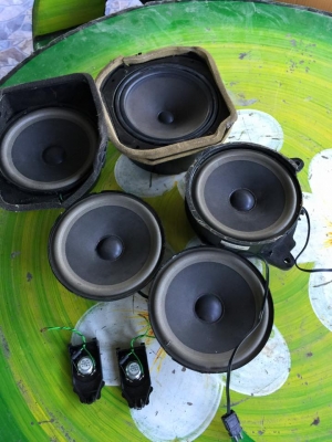 ขายลำโพงเยมัน ถอดออกจากเบ้น