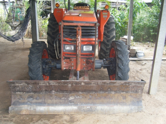 ขา ยรถไถ M5OOO ราคาถูกพร้อมใช้งาน เอกสารพร้อมทุกอย่าง