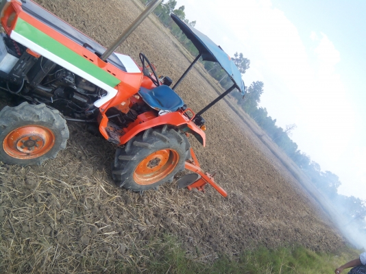 ขายคูโต้า L2202 DT-M ขับเคลื่อน 4 ล้อ พร้อมผาน 4 และโรตารี่เก่าใช้ได้ พร้อมลุยเครื่องฟิต