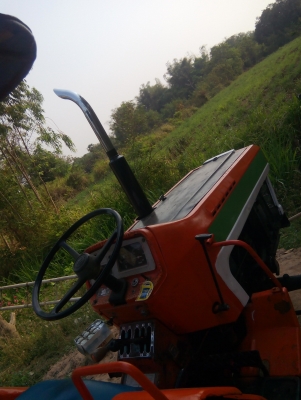 ขายคูโต้า L2202 DT-M ขับเคลื่อน 4 ล้อ พร้อมผาน 4 และโรตารี่เก่าใช้ได้ พร้อมลุยเครื่องฟิต