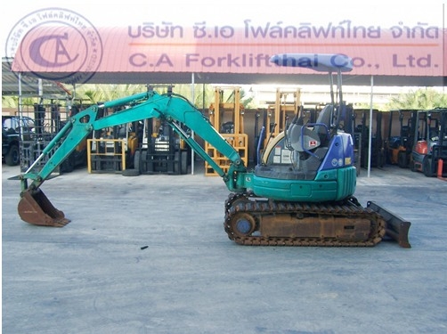 ขายรถขุด แบคโฮ KOMATSU รุ่น PC30MR-1 ใช้งานมาเพียง 4000 ชม.