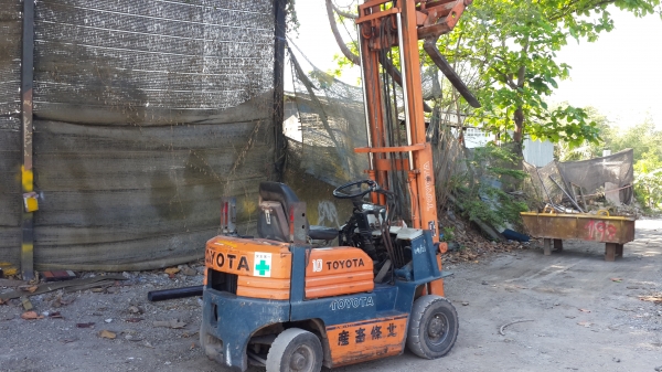 ขายรถยก1ตัน.....รุ่น5.งากระได้.สวยๆๆมาทางนี้