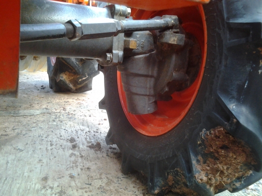 ขายตามสภาพรถไถ36แรงสภาพสวยเครื่องดี ขายตามสภาพรถไถ36แรงสภาพสวยเครื่องดี