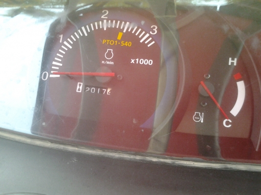 ขายตามสภาพรถไถ36แรงสภาพสวยเครื่องดี ขายตามสภาพรถไถ36แรงสภาพสวยเครื่องดี