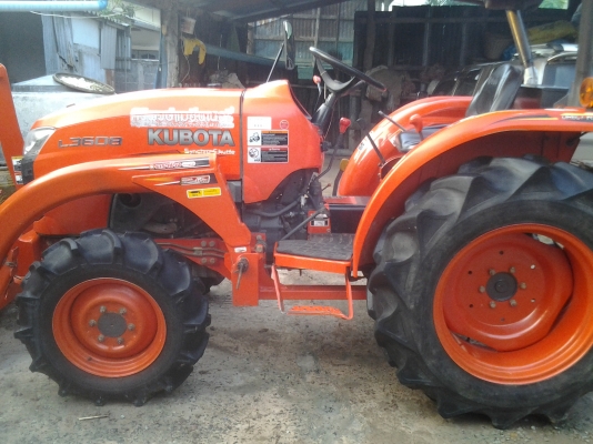 ขายตามสภาพรถไถ36แรงสภาพสวยเครื่องดี