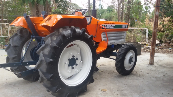 ขายl24002DTสองเพลาสภาพสวยพร้อมผาน1ชุด