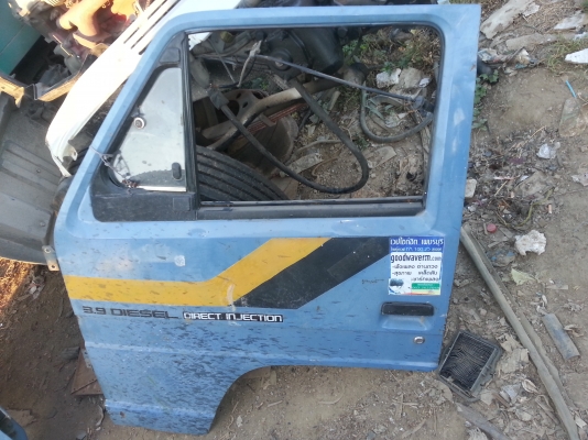 ขายครับประตู115 nprห้าง2บาน(l,r)หูช้างครบอุปกรณ์ครบ