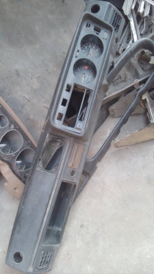 Dashboard VW Golf Mk1 , Mazda 929