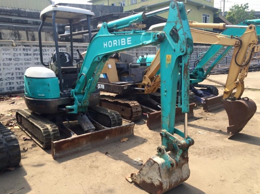 รถขุด SK25SR