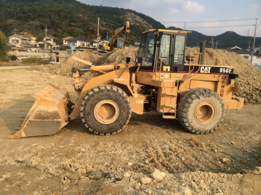 950F24DJ03885เก่าจากประเทศญี่ปุ่น(รถจอดที่นวนครแล้วครับ)