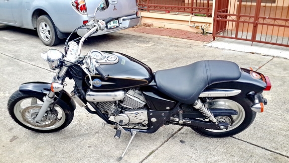 ขายด่วนๆ HONDA MAGNA 250 เดิมๆทั้งคันสวยน่าเก็บ