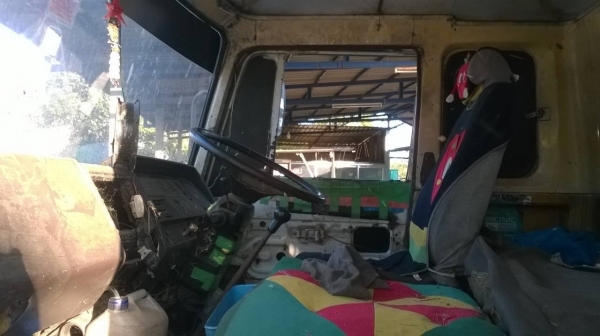 ขายรถล่องเพลาเดียว HINO FL187LA กระบะเหล็ก เครื่อง HO7C 180 แรงม้า คัสซีสวย เบรคลมดัน พวงมาลัยพาวเวอร์ ทะเบียนพร้อมโอนครับ ขายรถล่องเพลาเดียว HINO FL187LA กระบะเหล็ก เครื่อง HO7C 180 แรงม้า คัสซีสวย เบรคลมดัน พวงมาลัยพาวเวอร์ ทะเบียนพร้อมโอนครับ