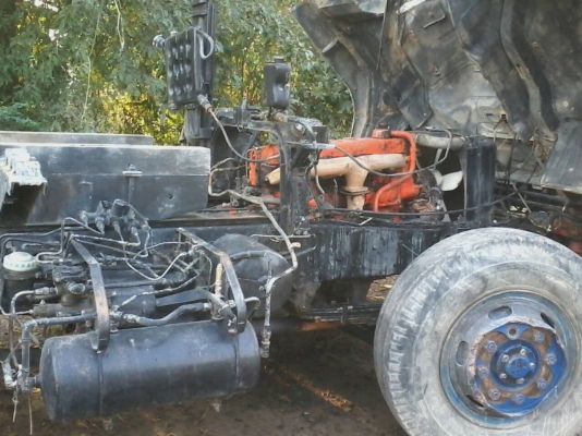 ขายด่วนครับ ไอ้หลง คัสชี FN527M TF3950 เครื่อง6D17 เกียร10 สปรีดหัวคัสชีครับ