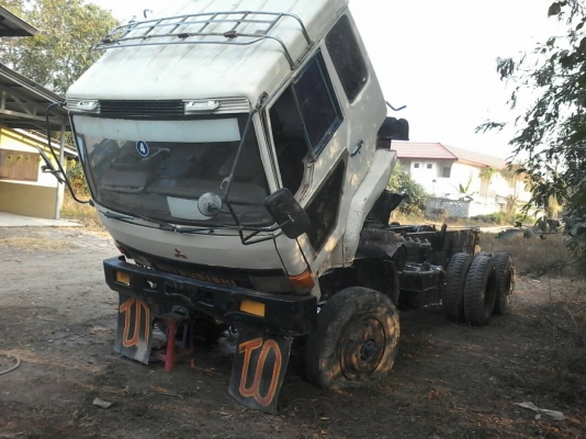 ขายด่วนครับ ไอ้หลง คัสชี FN527M TF3950 เครื่อง6D17 เกียร10 สปรีดหัวคัสชีครับ