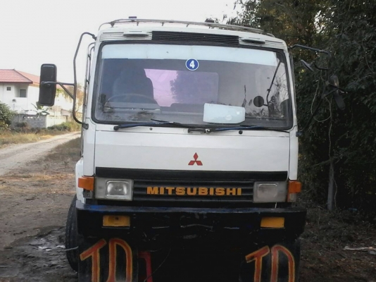 ขายด่วนครับ ไอ้หลง คัสชี FN527M TF3950 เครื่อง6D17 เกียร10 สปรีดหัวคัสชีครับ