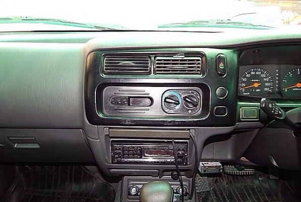 ขายรถ4 ประตูพร้อมใช้งาน ราคาถูก ขับดีมากไม่มีชนหนักสนใจสอบถามใด้ ขายรถ4 ประตูพร้อมใช้งาน ราคาถูก ขับดีมากไม่มีชนหนักสนใจสอบถามใด้