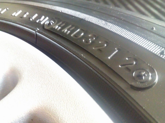 ขายล้อ Civic FD EP3 17นิ้ว พร้อมยาง Nitto Nt830 ปี12