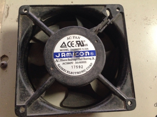 ขายมอเตอร์ Saha kim + Inverter 50 HP. 380V สภาพดีเดิมๆ ใช้งานได้ปรกติ Inverter พัดลมระบายร้อนเสียตัวนึง ขายมอเตอร์ Saha kim + Inverter 50 HP. 380V สภาพดีเดิมๆ ใช้งานได้ปรกติ Inverter พัดลมระบายร้อนเสียตัวนึง