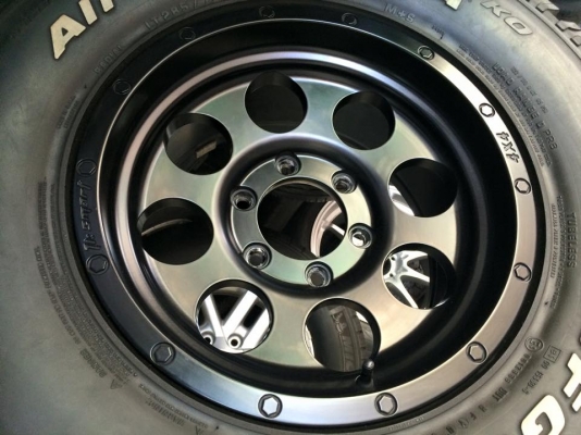 BF Goodrich All-terrain 285 75 r16 + Wheel 16x8 ET-0 สวยยกชุด