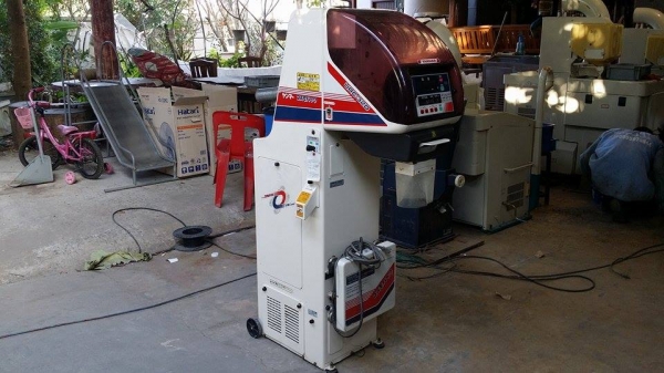 เครื่องชั่งพร้อมคัดแยกเมล็ด ISEKI รุ่น URC320  เก่าญี่ปุ่น สภาพสวย เครื่องพร้อมใช้งาน