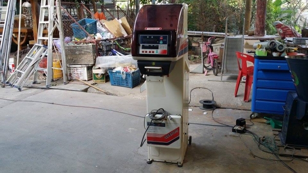 เครื่องชั่งพร้อมคัดแยกเมล็ด ISEKI รุ่น URC320  เก่าญี่ปุ่น สภาพสวย เครื่องพร้อมใช้งาน