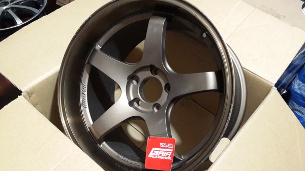 เศษแม็กใหม่ มีวงเดียว ขอบ 18 5รู114 กว้าง 10.5