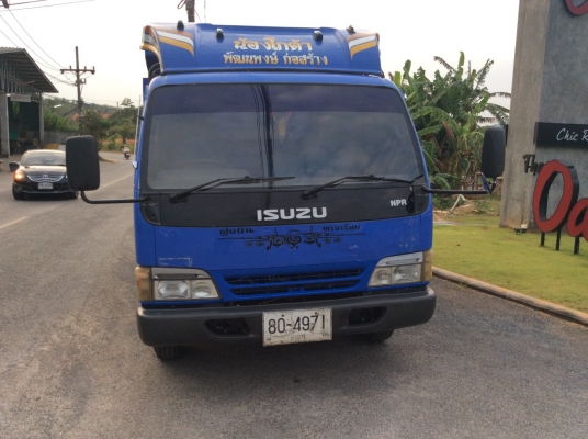 รถ 6 ล้อ Isuzu NPR