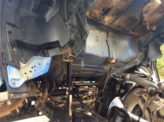 รถ 6 ล้อ Isuzu NPR